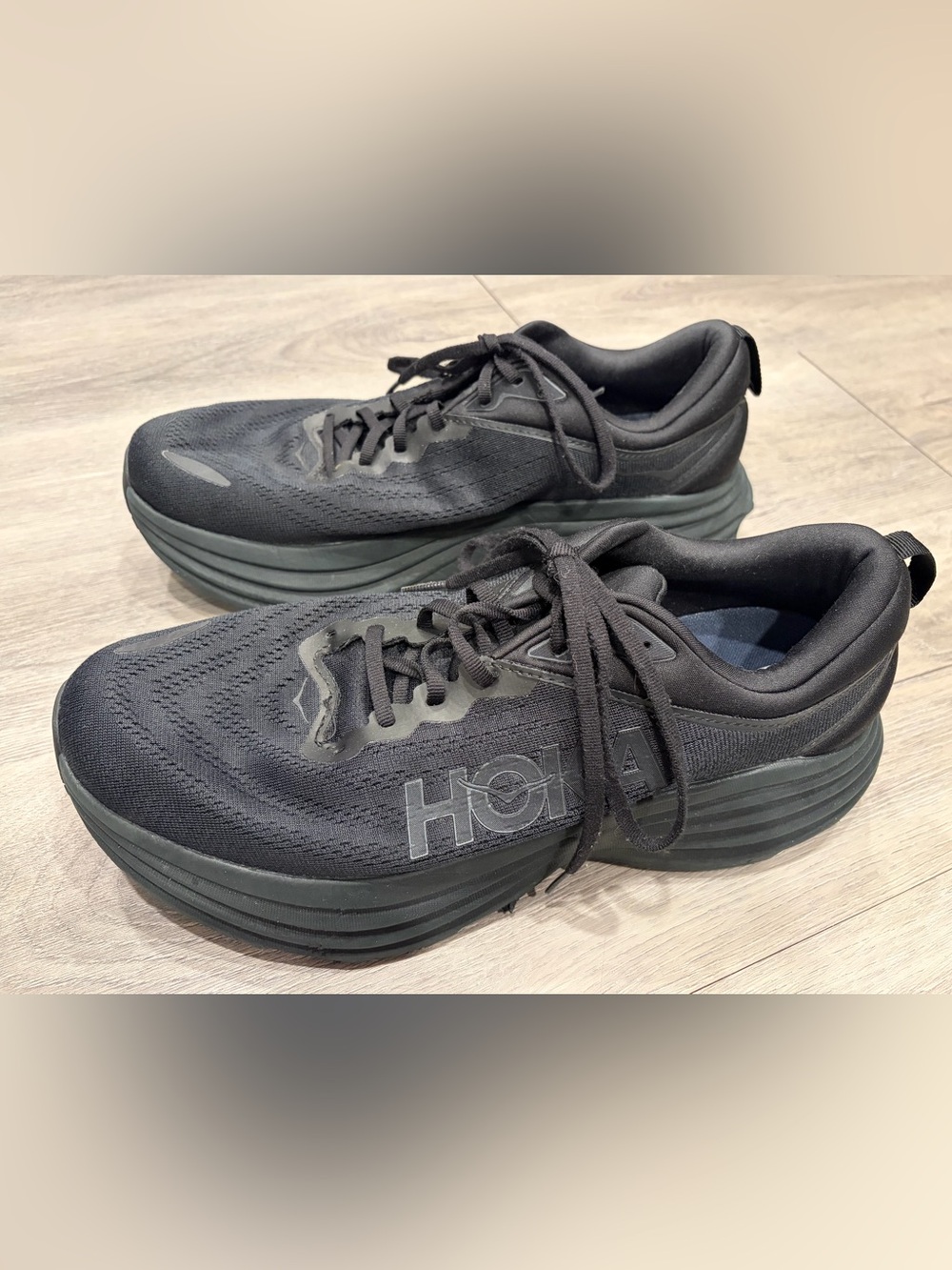 HOKA Bondi 8 Men’s Black Athletic Shoes